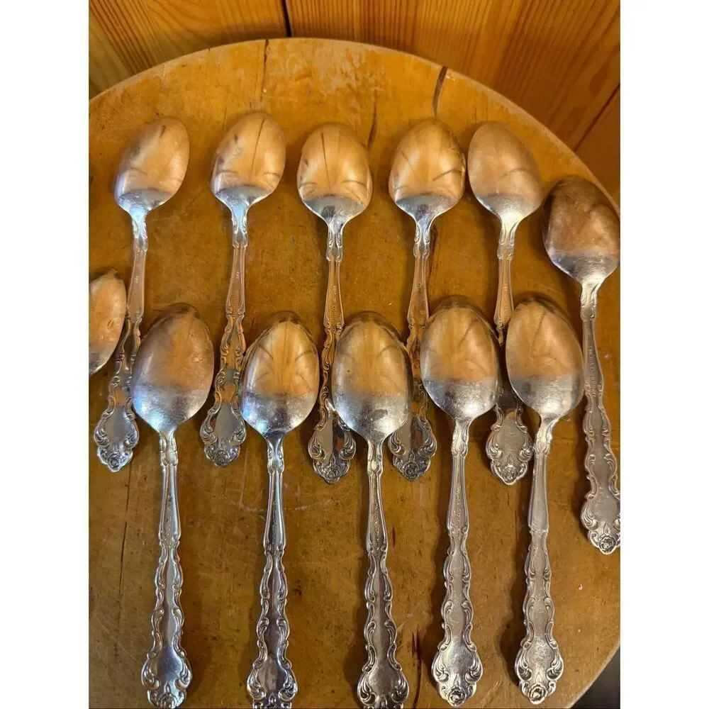Oneida Community 1971 BEETHOVEN Pattern Teaspoons 13 Pieces (6569)